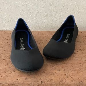 Rothy’s Black Flats Sz 8 EUC